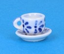 Cw7211 - Decorated blue plate and tea cup 