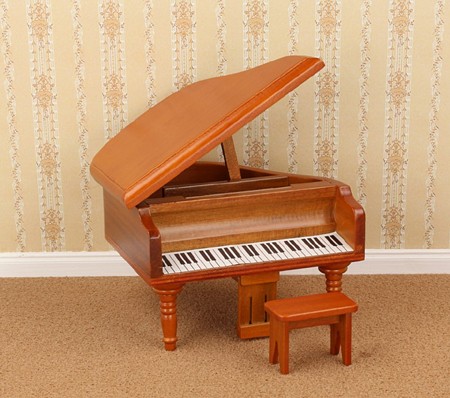 Mb0644 - Piano con taburete