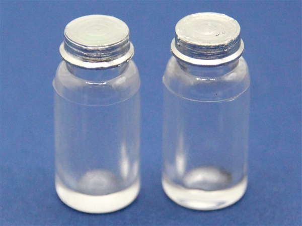 Tc0265 - Zwei Plastikgläser
