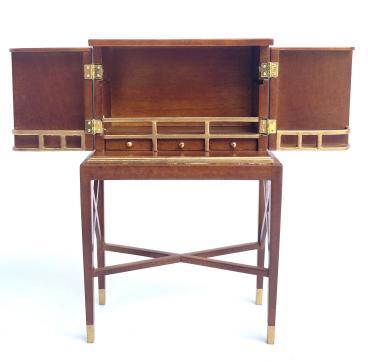 Producto en miniatura, referencia YY31077, Color: Nogal con detalles dorados (WNG)